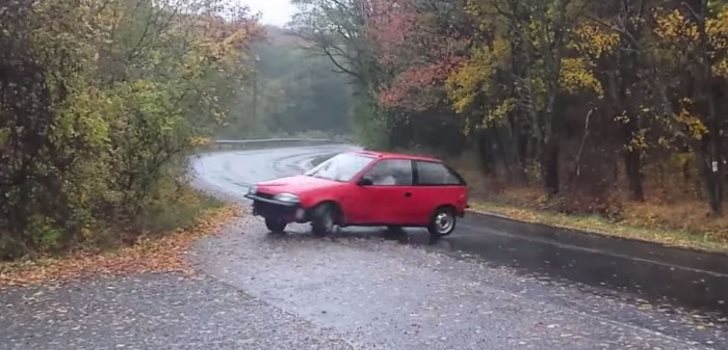 Απίστευτο αλλά μπορεί να driftάρει ένα Suzuki Swift